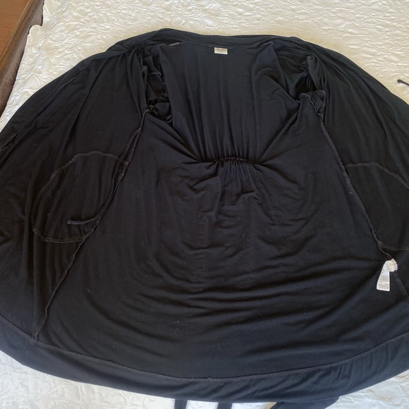 Soma S/M cool nights Pj Long Sleeve Short Robe Black Pockets Sewn‎ On Belt - Picture 6 of 12